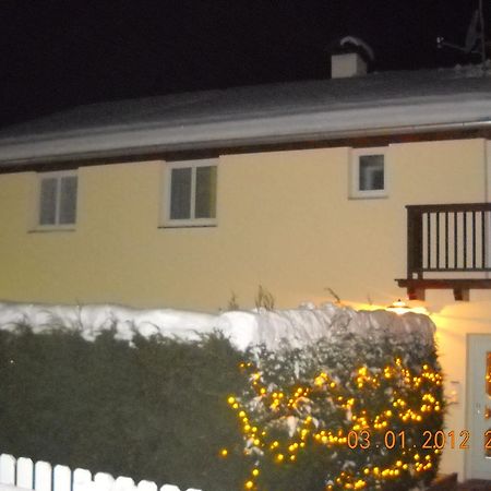 Appartments Am Wiesenrand Nova Ponente Exteriör bild